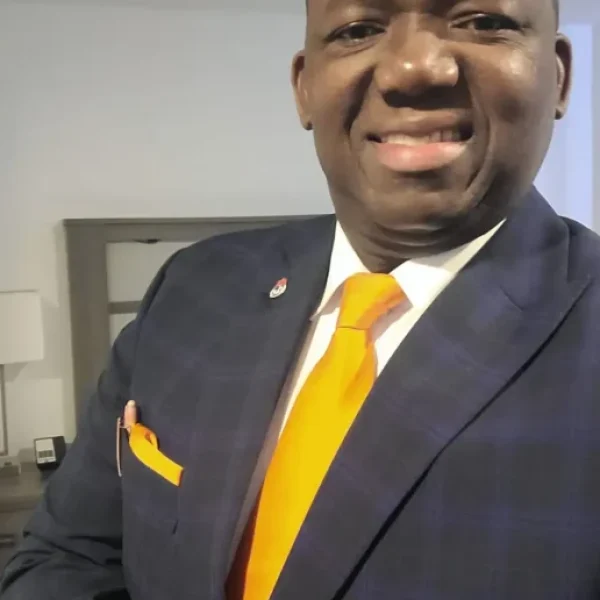 pst-lawrence-Awa-r0rozliauiwn5kcdb2961rppiomlixzwhr94i0vsx4